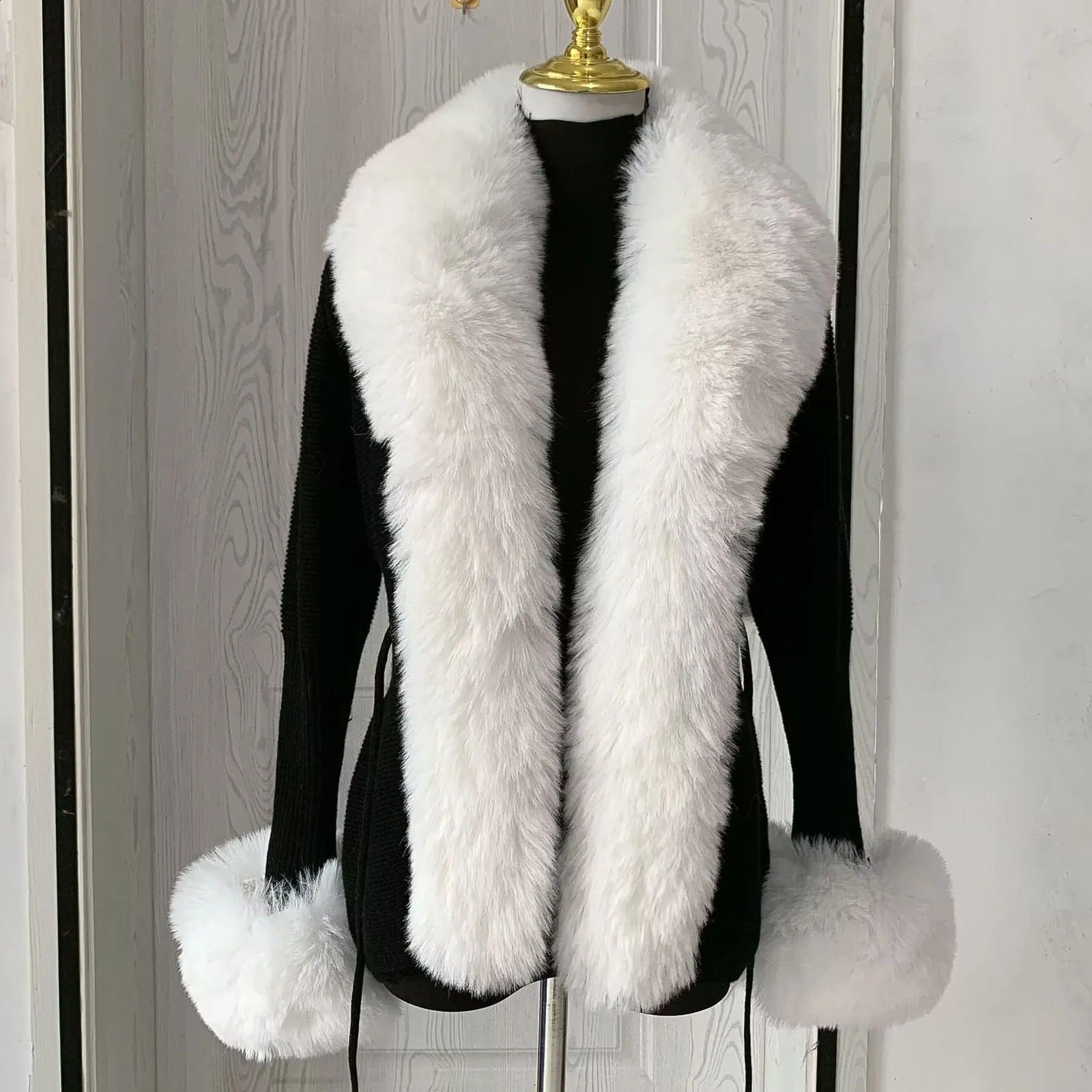 Women faux fur knitted cardigan with fox whole collar Autumnwinter y fashion sexy artificial 251022