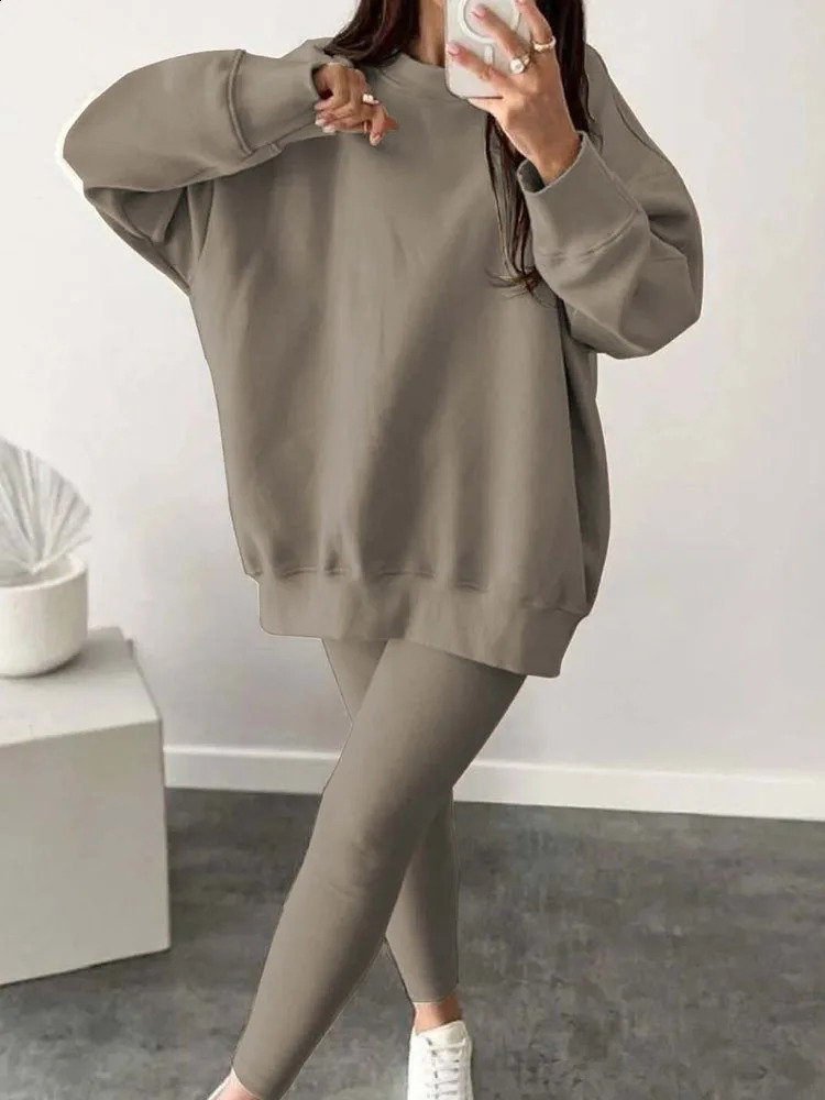 Autumn Winter Solid Color Sportswear Tracksuit Women Casual Round Neck Sweatshirt and Slim Pant Set Long Sleeve 2pcs Suit Outfit 251022