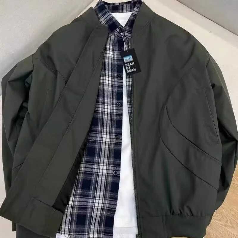 2025Mens Waterproof Rain Jacket Lightweight Outer Hooded Outdoor Raincoat Hiking Windproof Jacket Climbing Outdoor Jackets W251023