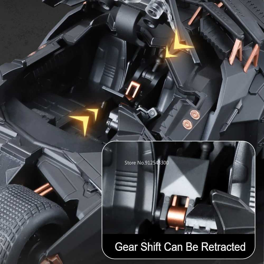 124 Scale Batmobile Model Classic Car Toy Metal Diecast Sound Light Spray Fighting Vehicle Models Decoration Display OrnamentT251023