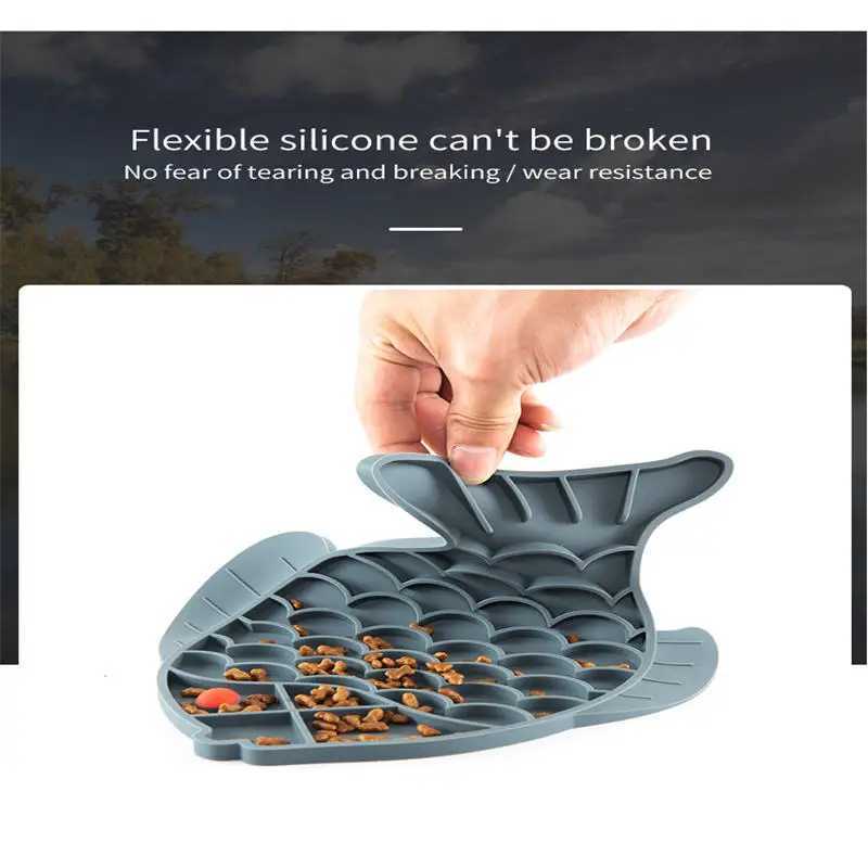 Silicone licking pad Fish shaped Pet Dog Lick Pad Bath Peanut Butter Slow Eating Licking Feeder Cat Lickmat Feeding Dog Lick Mat Y251023