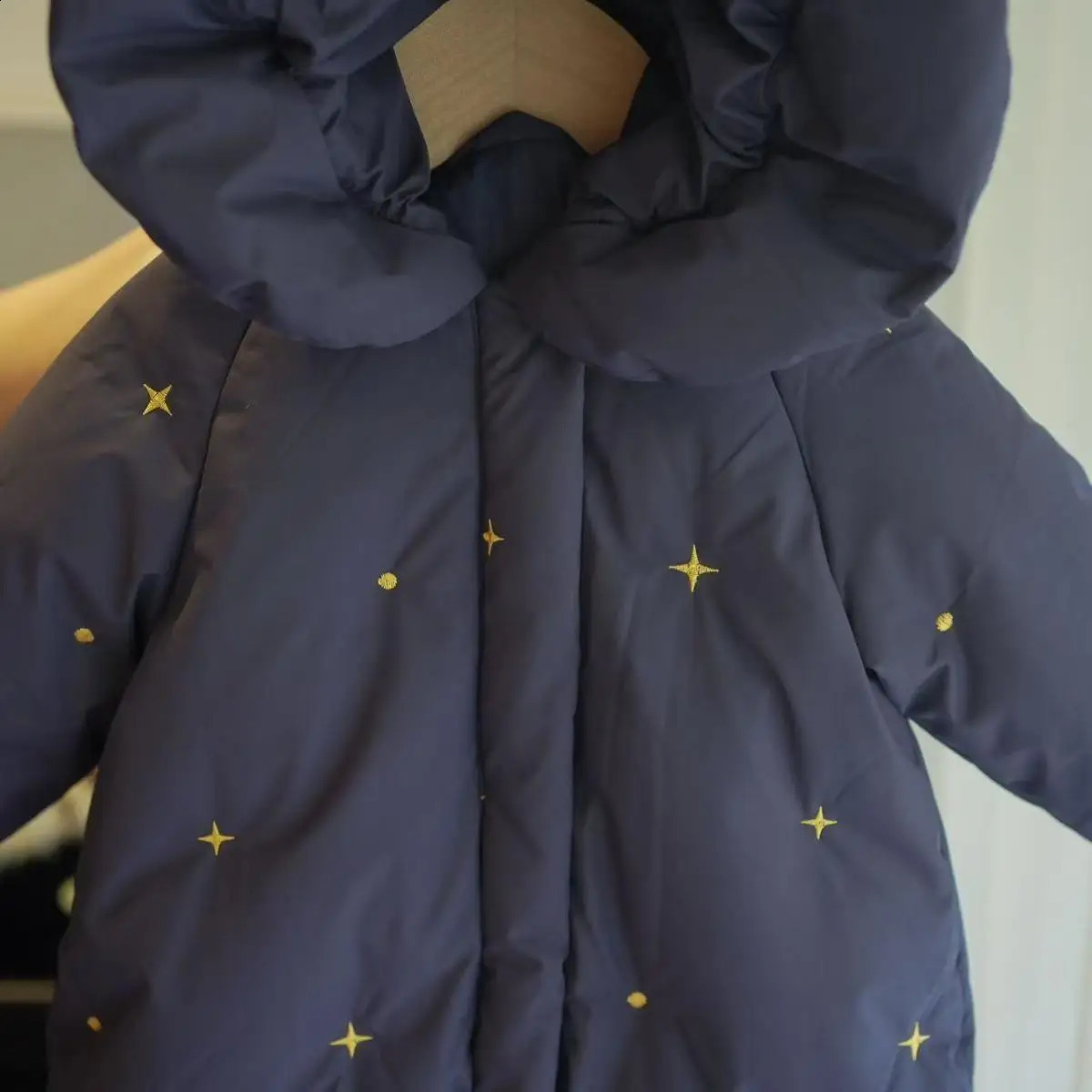 Babys Rompers born Bodysuits Winter Baby Clothing Onepiece Clothes Thickened Cotton Jacket Warm Outdoor Climbing Clothe 251023