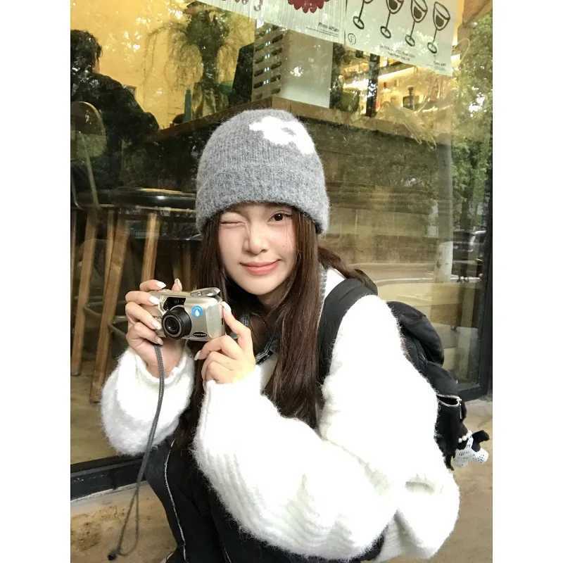 Autumn Winter Knitted Hat Women Warm Hat Handmade Beanies Women Knitted Flowers Hat Autumn Beanies CapXJ251023