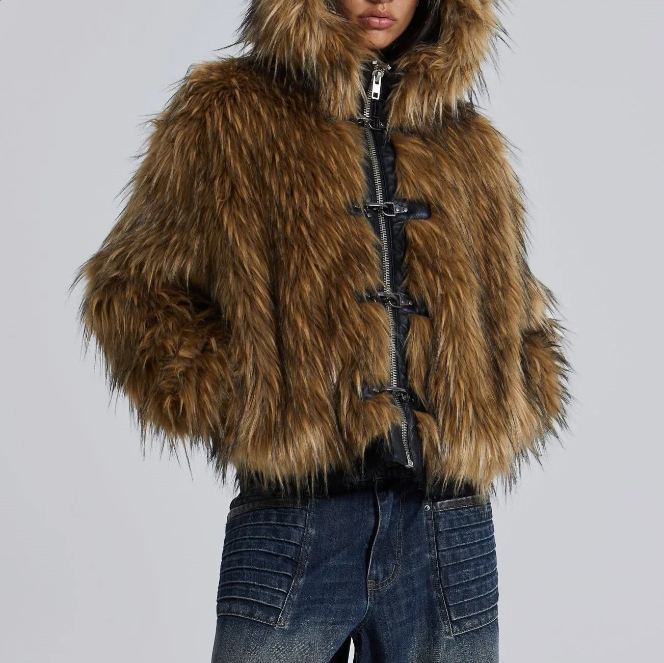 Winter Street Style Khaki Leatherette Short Coat with Hood Iron Buckle Millennium Girl Fur Jacket Female Outerwear 251022