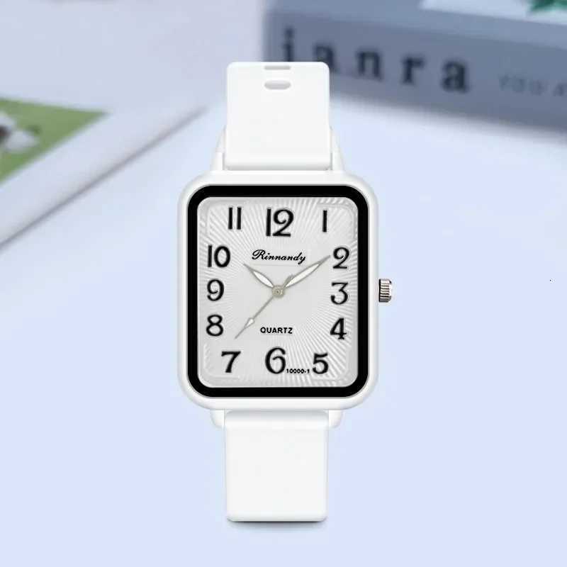 Brand Silicone Strap Watch Student Leisure Square Digital Women Quartz Watch New Fashion Ladies Luxury Wristwatch DropshippingL251023