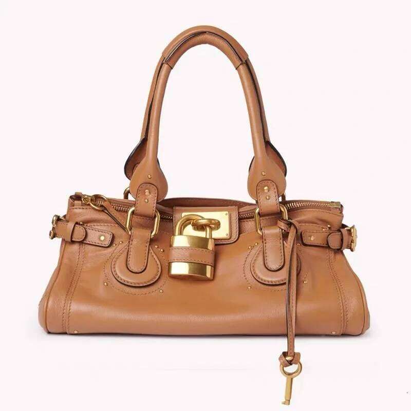 Women's Rivet Retro Street Motorcycle New Lock Buckle Design Underarm Bag Female Large Boston Hobos Business Handbag