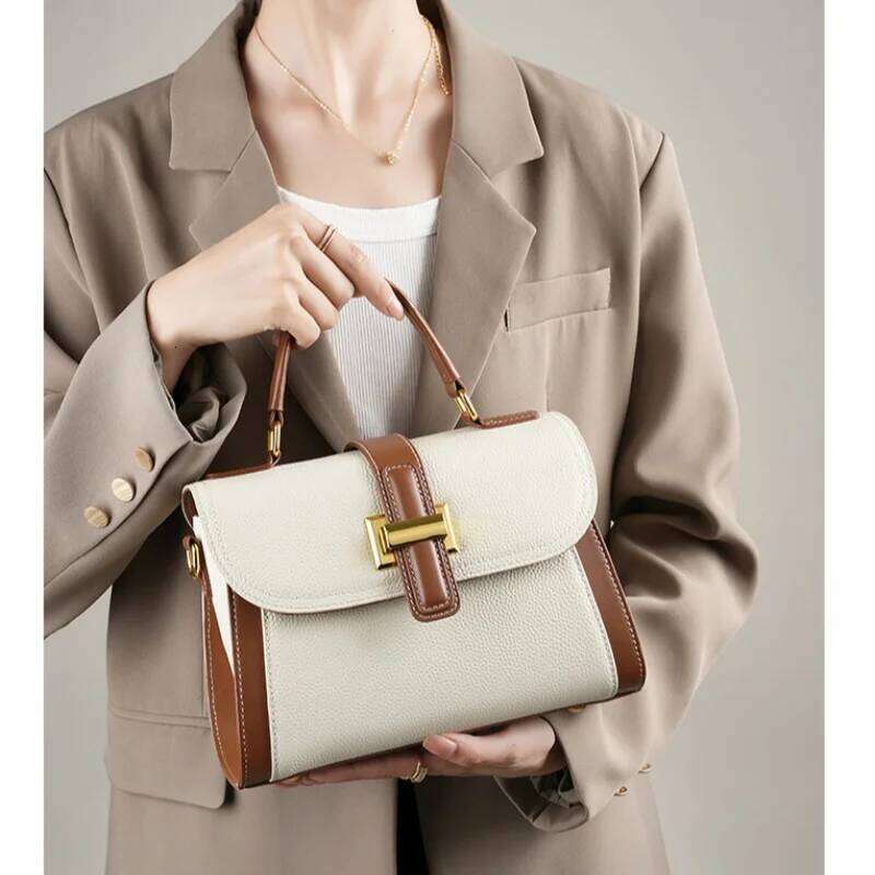 Genuine Leather Women's Crossbody Retro Chic Handbag Luxurious Commuter Shoulder Bag