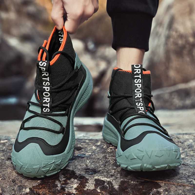 2025 Outdoor Green Walking Shoes Men Fashion High top Casual Boots Men Platform Breathable Hiking Shoes For Men Trekking Boots J251023