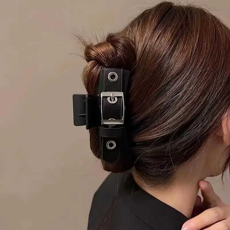 Black Leather Str Square Novelty Hair Cl Punk Style Y2K Hair Accories for Wen Cool Shark Clip Unique Fashion Hairpin Y251023