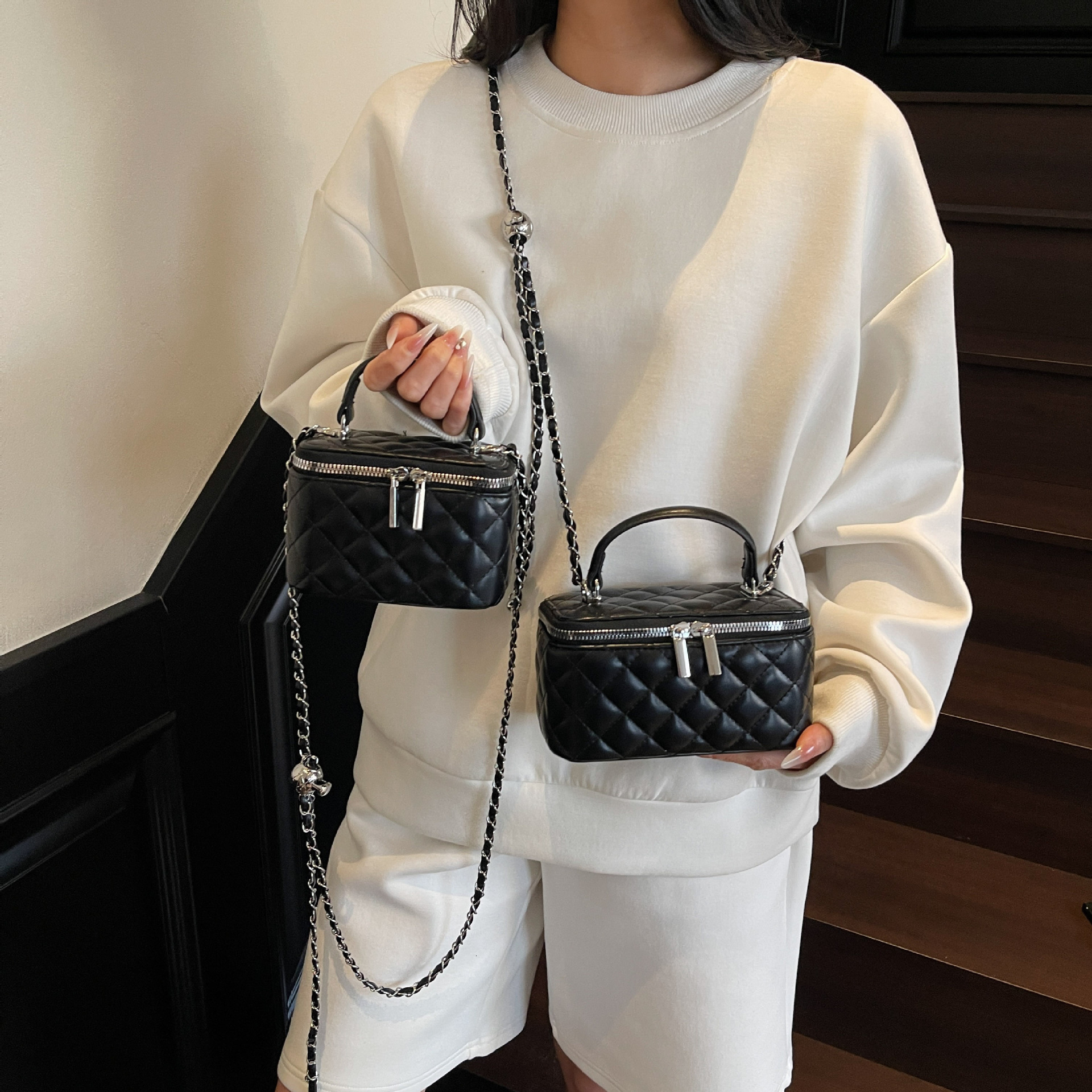 Luxury Brand Designer Bag Korean Fashion Quilted Box Bag Niche Single Shoulder Crossbody Embroidered Bag Women New Chain Trendy Small Square Bag