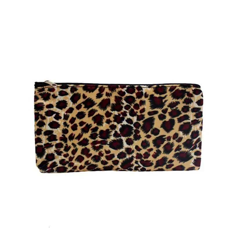 Leopard Pattern Zipper Makeup Bag Fashion MultiFunctional Bag Cosmetic Pouch or TravelCarrying Purse for WomenT251024