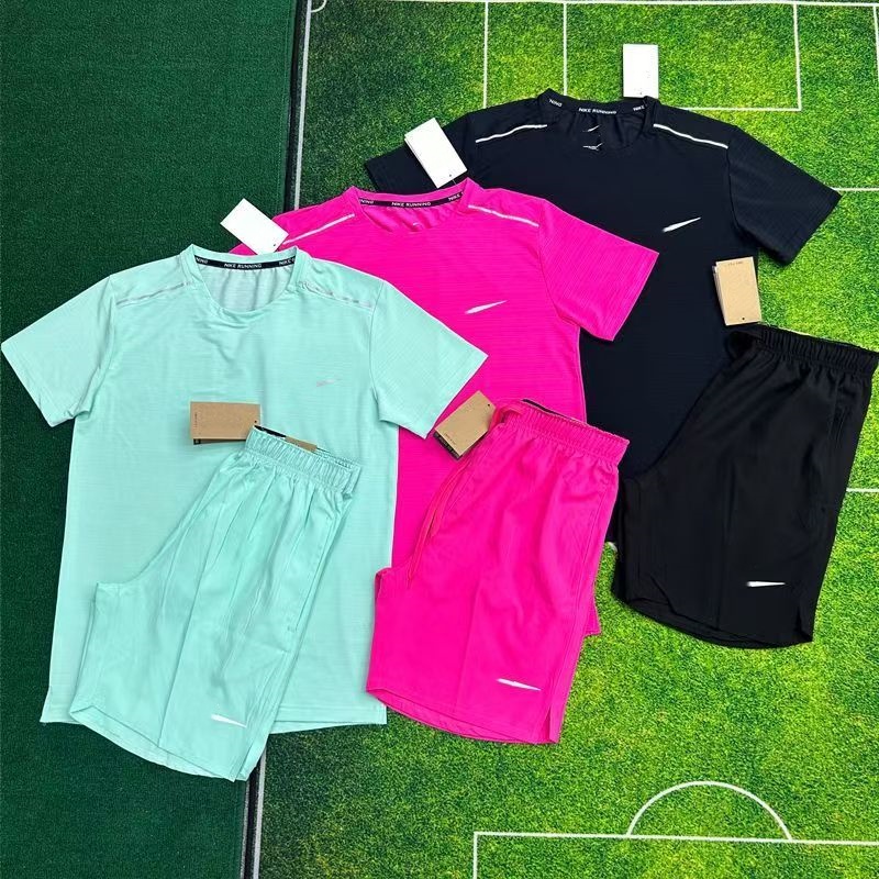 summer Mens Tracksuits Tech Set Designer Tracksuit T Shirts Shorts Two-piece Womens Fitness Suit Print Quick Drying and Breathable Sportswear