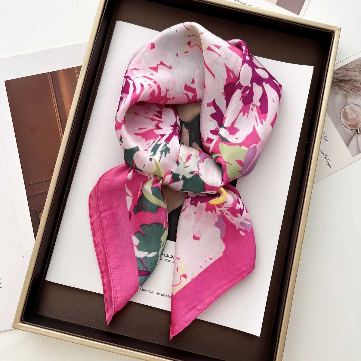 Elegant Geetry Print Shl Square Scarf for Wen Soft Satin Neckerchief Fem Hair Bands Ribbon band Bandana Y251024