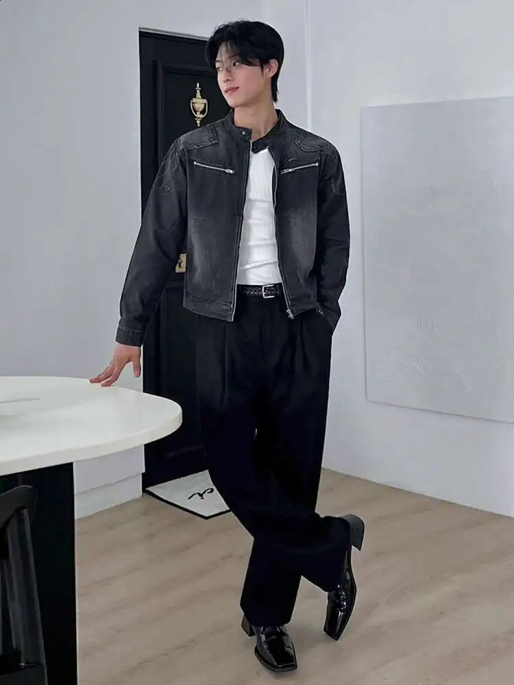 SYUHGFA 2025 Autumn Stand Collar Solid Color Mens Wear Denim Jackets Zipper Patchwork Korean Style Casual Loose Short Male Coat 251017