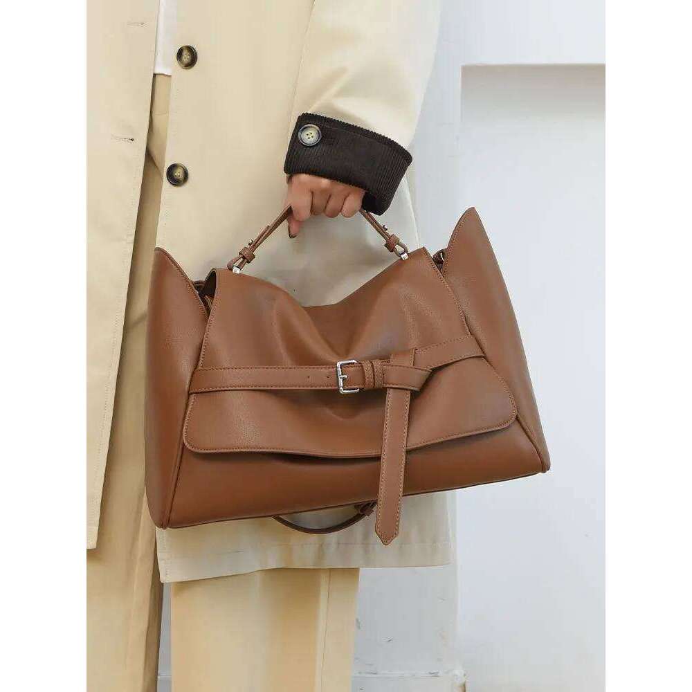 Fashion High-End Soft Leather Women's Handbags High Quality Shoulder bags Slant Commuter Pocket bag Flip Bags Square Shape Large Tote