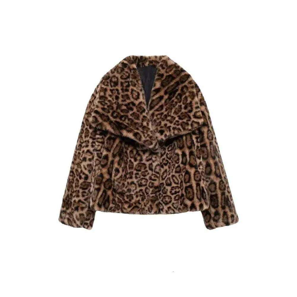 Women's Thick Warm Leopard Faux Fur Jacket, Lapel Collar Coat, Long Sleeve Female Outerwear, Chic Tops, Fashion