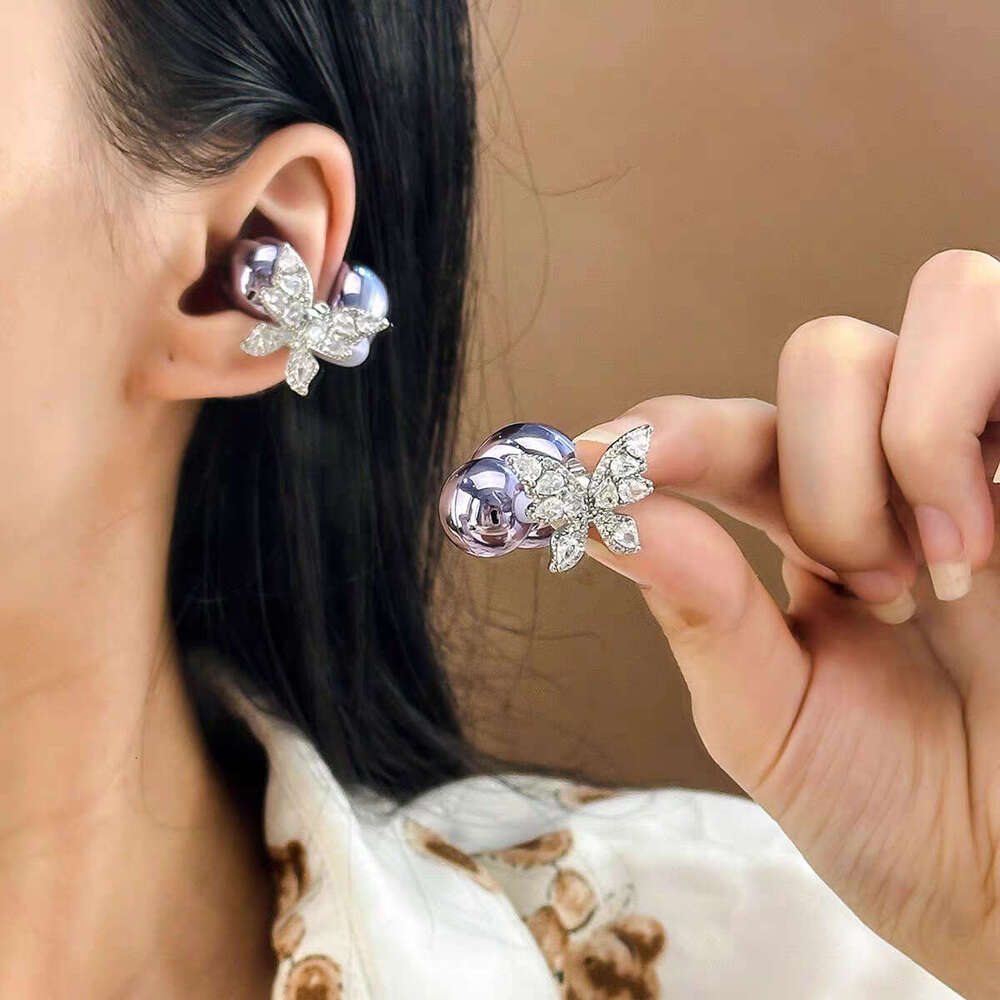 DHcollections Full Dia Bowknot Clip Niche Design Sense Light High-end Feel Suitable for Freeclip Bluetooth Earphone Accessories