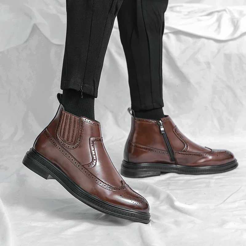 2025 New High Quality Soft Leather Ankle Boots Comfy Fashion Bullock Flat Designer Oxford Dress Shoes Men Casual Leather Boots W251024