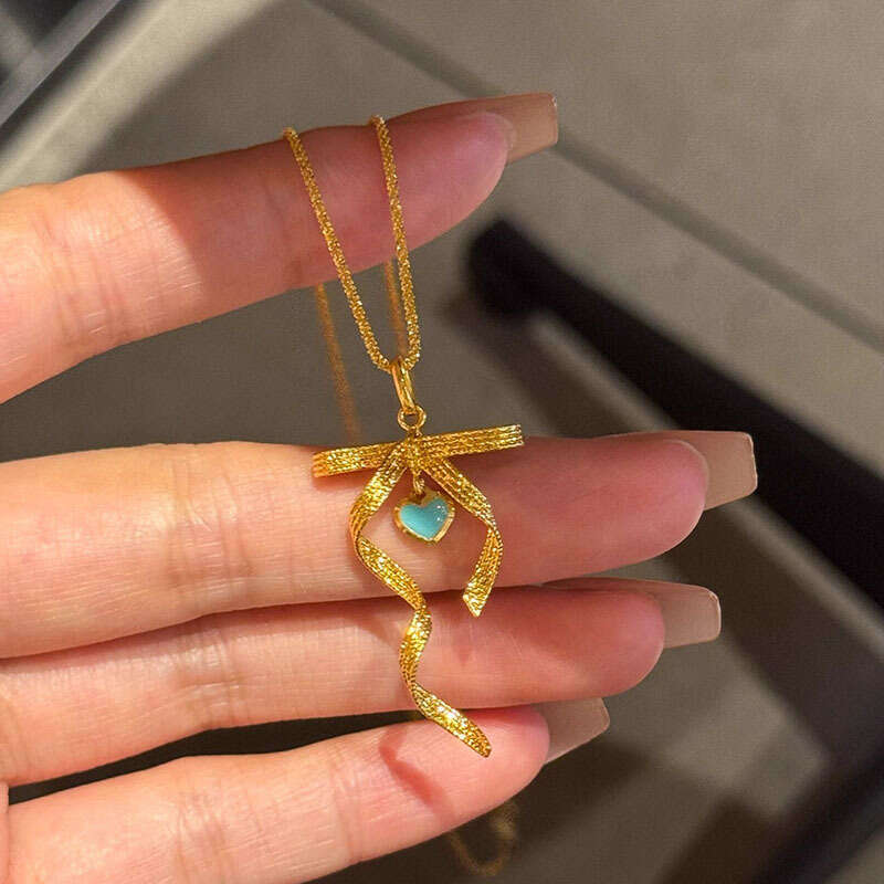 Dynamic Bowknot Heart Green Pine Pendant Fine Sparkling Sweet Necklace Collarbone Chain