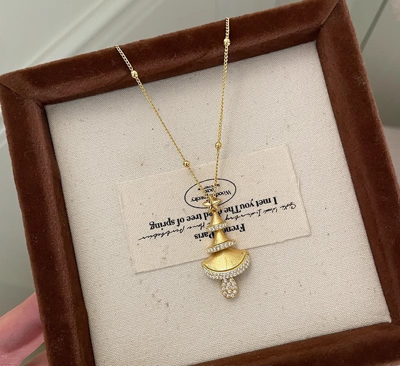 TaiYang New Gold Plated Copper Christmas Tree Necklace, Delicate Star Pendant with Micro-Pave Zirconia Collarbone Chain