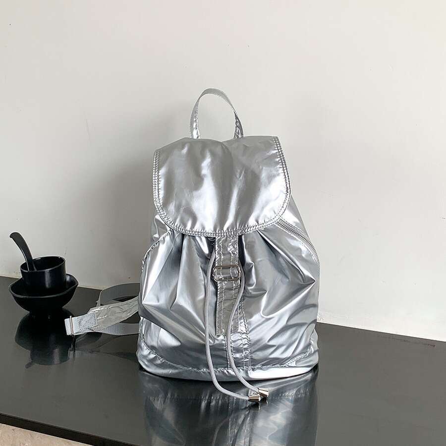 New Silver Girls, Large Capacity, High-End Feel, School Bag For Female Students, Commuting Lightweight Casual Backpack B5