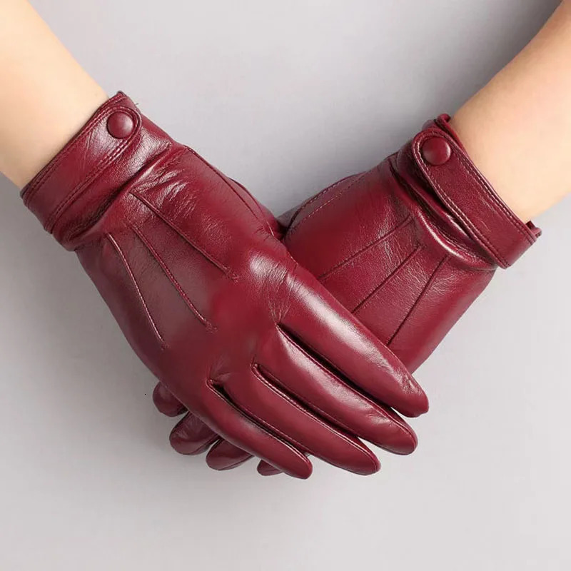 Winter Women Warm Real Sheep Leather Gloves Fashion Female Genuine Sheepskin Mittens High Quality Elegant Natural Lamskin Glove 251023