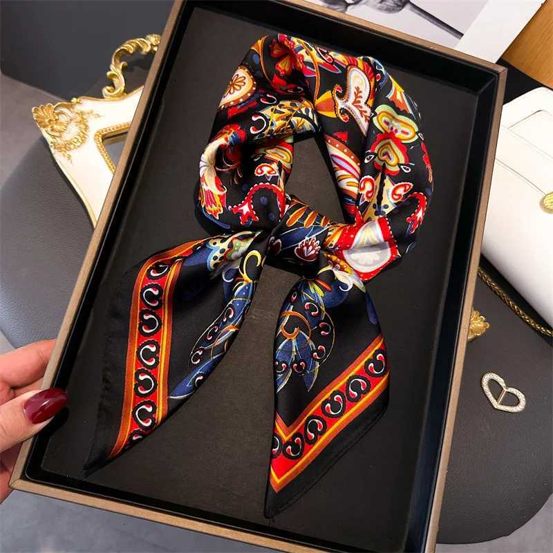7070cm Retro Paisley Cashew Print Soft Silk Square Scarf for Wen Scarves Decorate Hijab Neck Ties Fem Foard Bandana Y251024