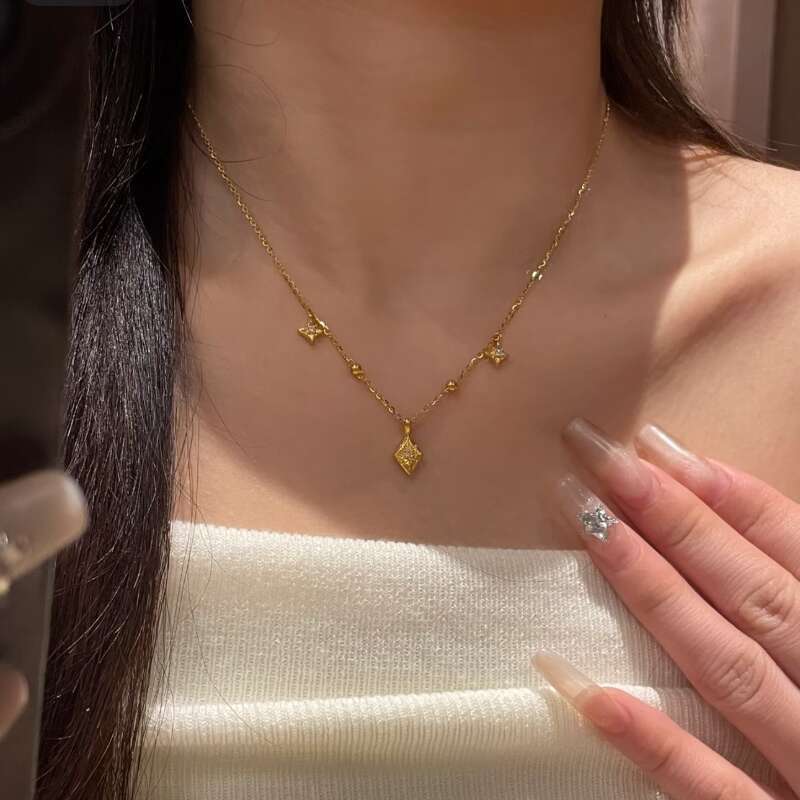 Necklace Designer luxury pendant necklace Eight-Pointed Star for Women men Exquisite Fashion High End Niche Design copper plated with 18K gold Festiva