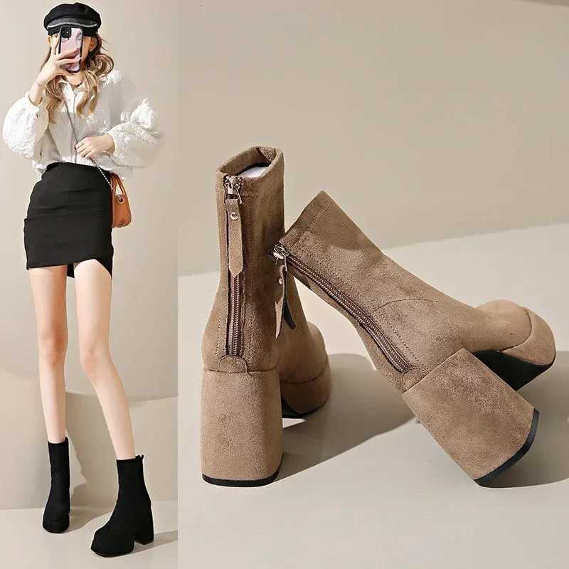 2024 Womens Fashion Highheeled Boots Winter New British Style Soft Sole Antislippery Versatile Keep Warm Leather Shoes W251024