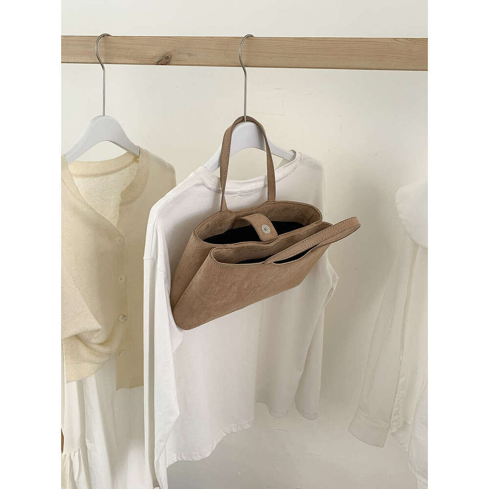 New Handbag For Women Autumn Winter Simple Commuter Tote High-End Large Capacity Suede Bag B5