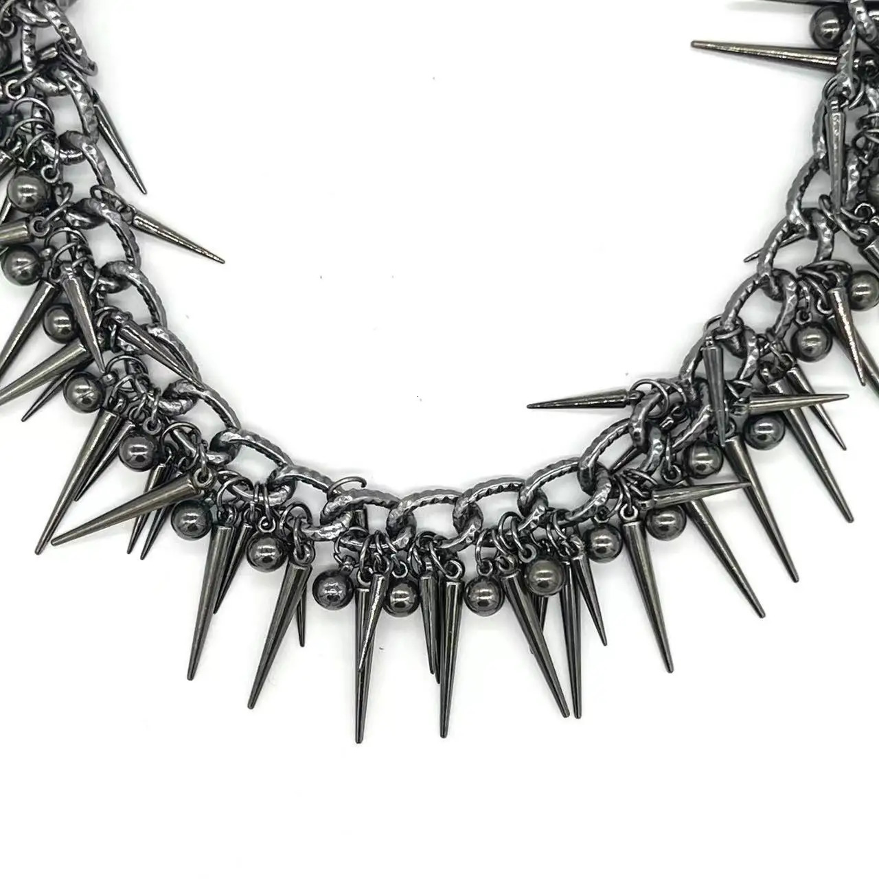 Mens and womens fashionable rock accessories punk hiphop black gun plated rivet metal pants chain retro keychain 251023