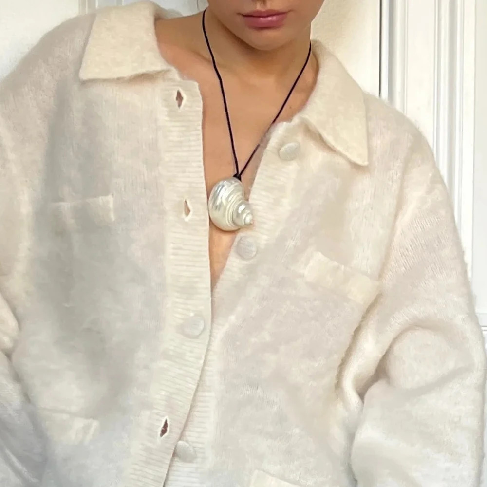 Vintage Exaggerated Shell Necklace Leather Rope Adjustable Necklace Bohemian Jewelry for Lady 251016