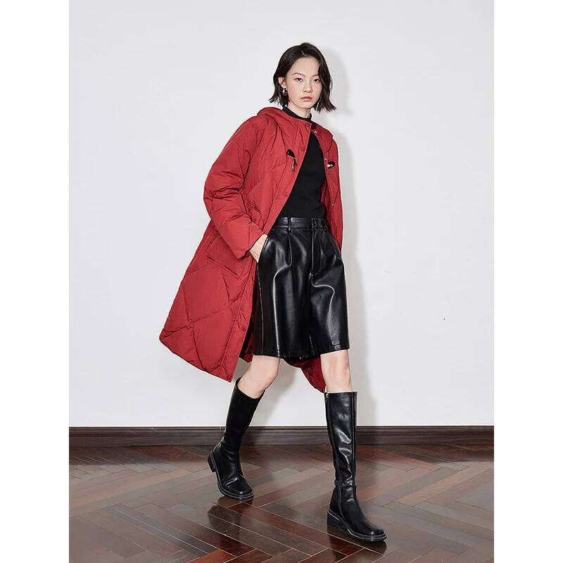 Women 90% White Duck Down Jacket 2025 Winter Fox Collar Thick Hooded Coat Horn Button Warm Long Overcoat Coats Designer Women