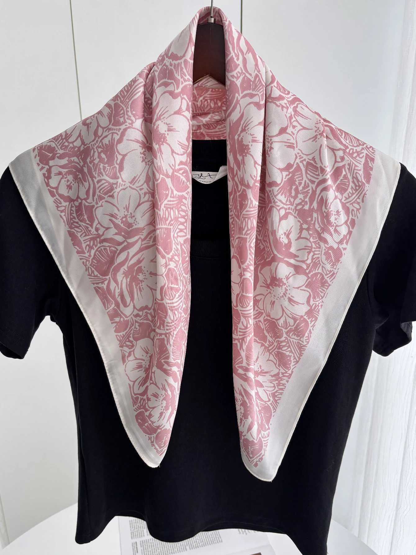 Luxury ral Print Shl Square Scarf for Wen Soft Satin Wrs Neckerchief Fem Hair Bands Ribbon band Bandana Y251024