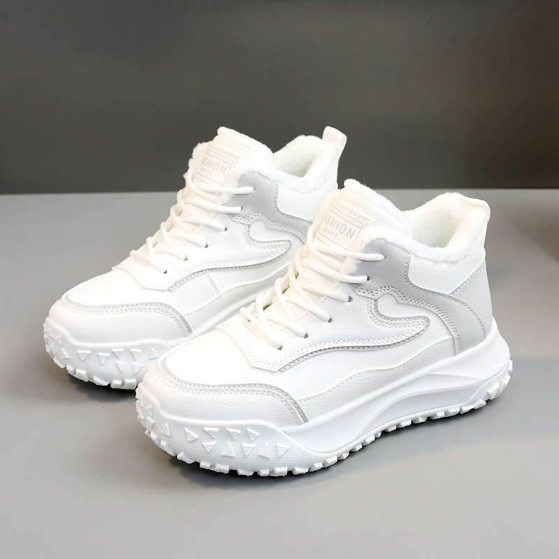 Korean Style Shoes Sneakers Trainers Casual Shoes Winter New Trendy Fleece-Lined Student Sneakers Height-Increasing Cotton Winter Runner