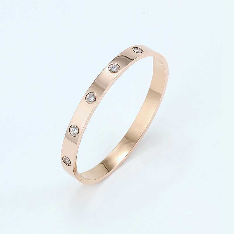 Classic Jewelry Beautiful Crystals Bangles Women Men Stainless Steel Bracelet 18K gold plated Cubic Zircon Bracelet entry luxW251024