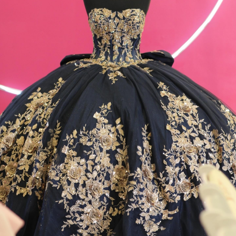Black Quinceanera Dresses Ball Gown Off The Shoulder Applique Flower Beads Bow Corset Tull Party Birthday Sweet 16 Dress Vestidos 15 De Anos