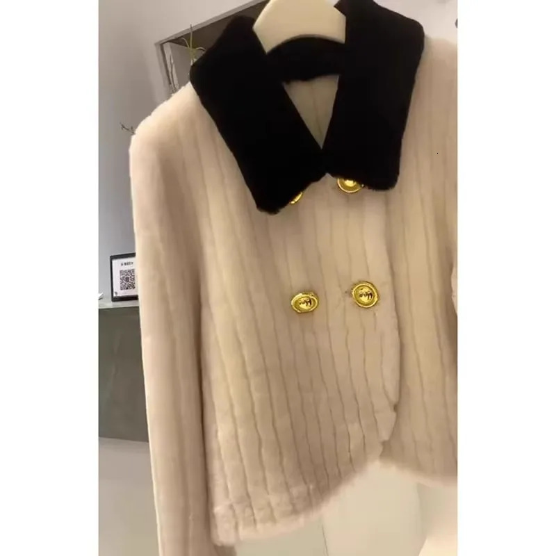 Women Short Lamb Cashmere Jacket Autumn Winter Fur Coat French Small Fragrance HighEnd Thick Warm Lapel Collar Outerwear 251021