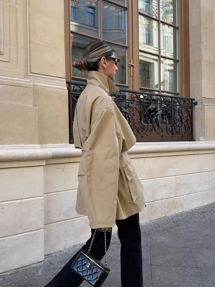 Casual Khaki Waistband Short Windbreaker Women Elegant Lapel Long Sleeved Pocket Single Breasted Jacket Autumn Daily Street Coat 251021