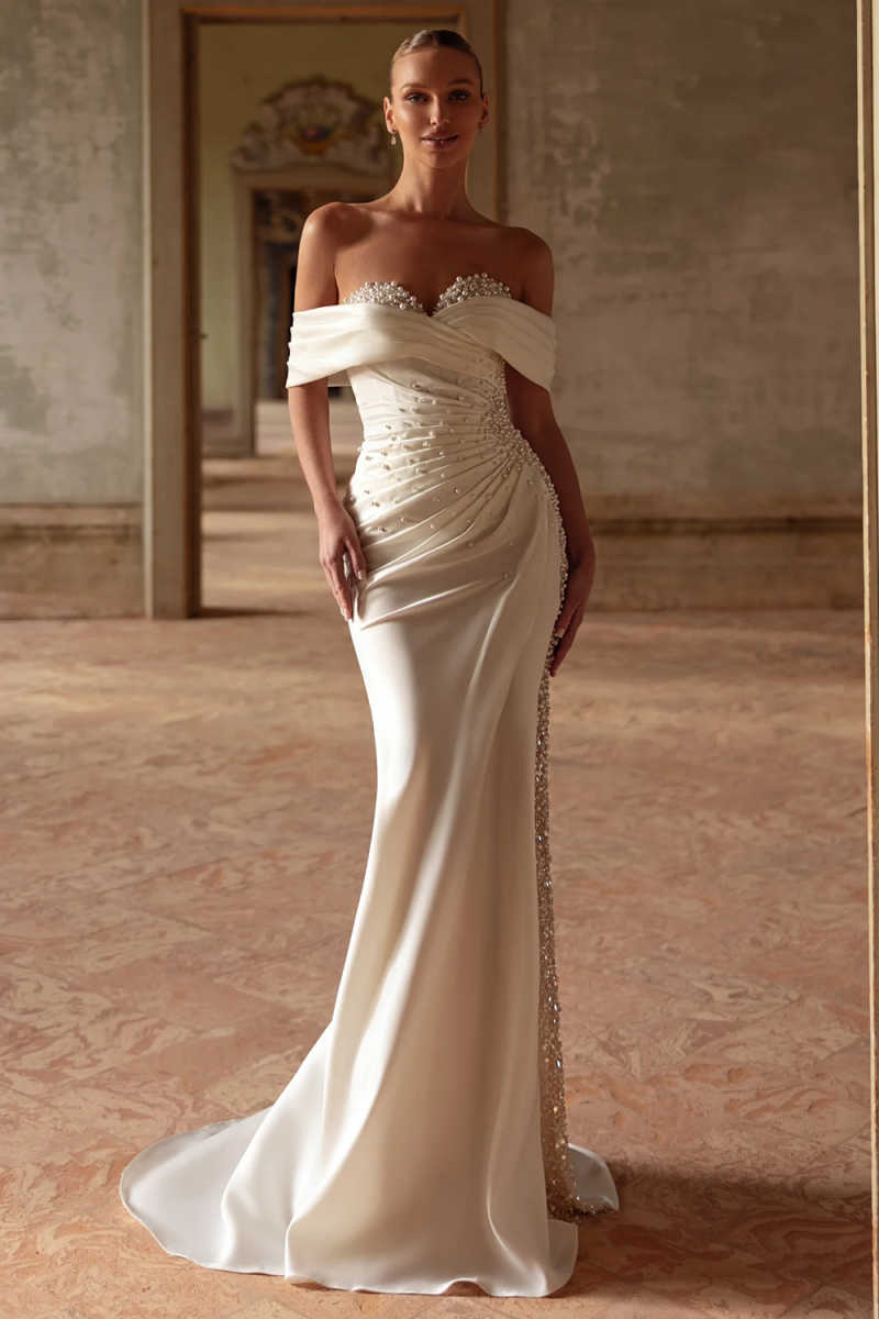 Vintage Mermaid Wedding Dresses Off Shoulder Luxury Pearls Bridal Gowns Shiny Sequins Long Train Customized Vestidos De novia
