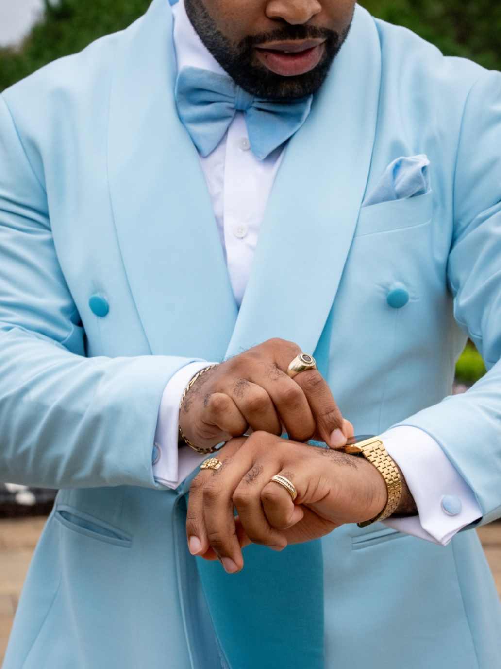 Modern Man Tuxedos 2 Pcs Jacket Pants Men Suit Handsome Shawl Lapel Double Breasted Evening Wedding Groom Coat Customized