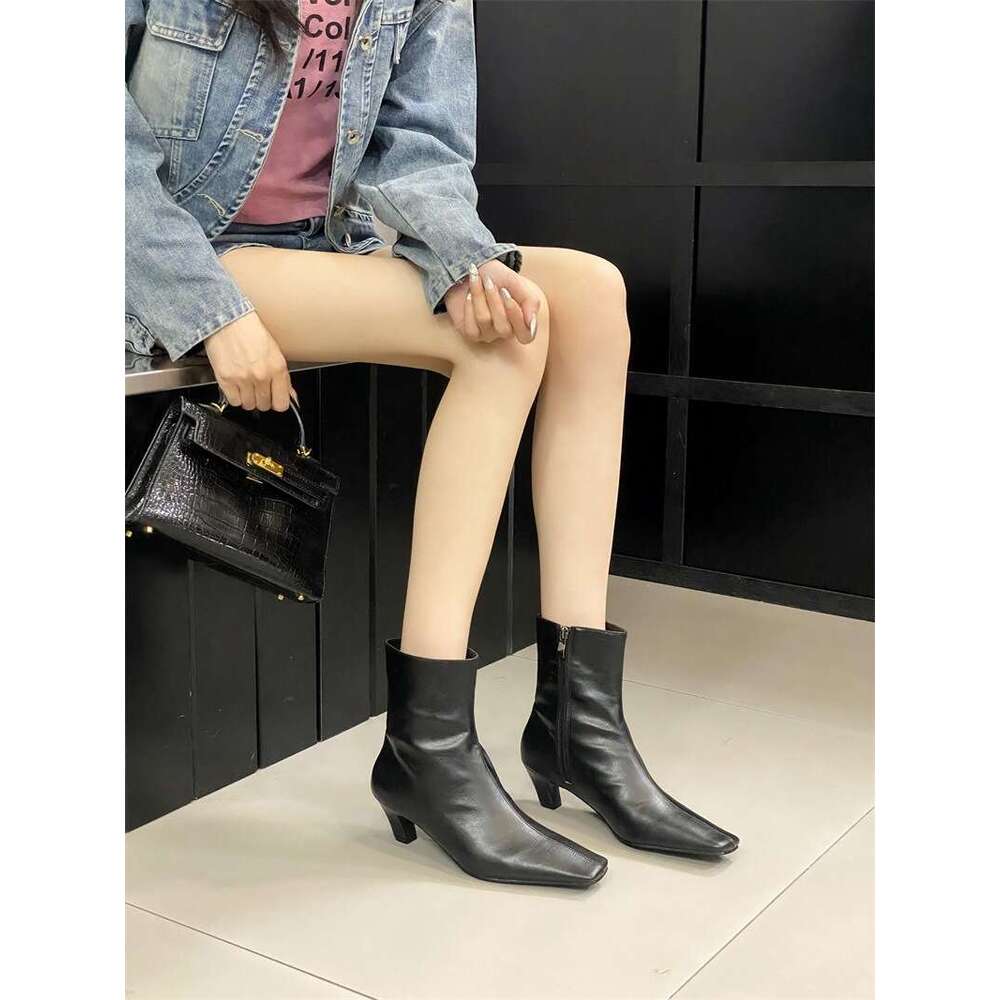 Niche French Style Slim Small Square Toe Bare 2025 Autumn Winter Chunky Cat Designer Shoe Heel Short Boots for Women
