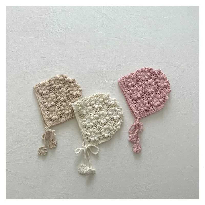 HoneyCherry Cute Flowers Childrens Knitted Ear Protection Hat Autumn and Winter Handknitted Girls Hollow Wool HatL251024