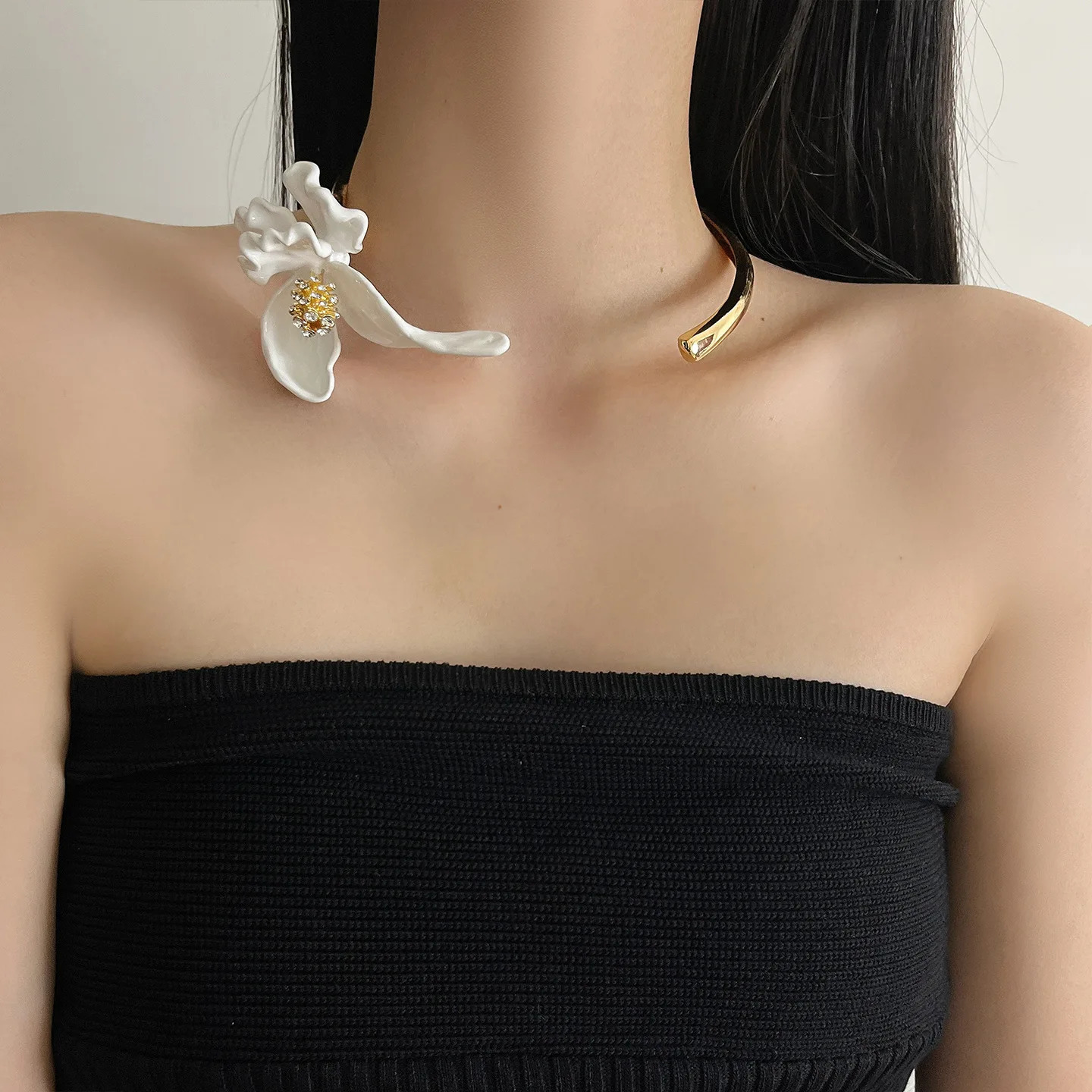 HangZhi Vintage Metal Enamel White Red Oriole Tail Flower Open Necklace Choker Collarbone Chain Y2K Charms Jewelry for Women 251016