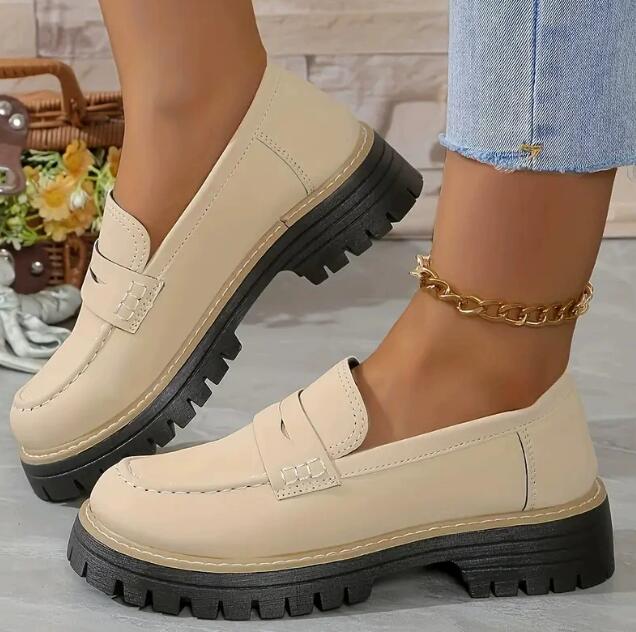 New Spring and Autumn Le Fu Shoes Large Casual Sand Grinding British Style Women's Shoes Coarse Heel Thick Bottom Foreign Trade Retro Z 10.21-9