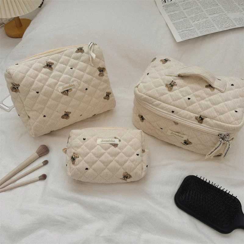 Cartoon Bear Womens Cosmetic Bag Portable Corduroy Ladies Travel Makeup Storage Bags Simple Girls Pencil Case Clutch PurseT251024