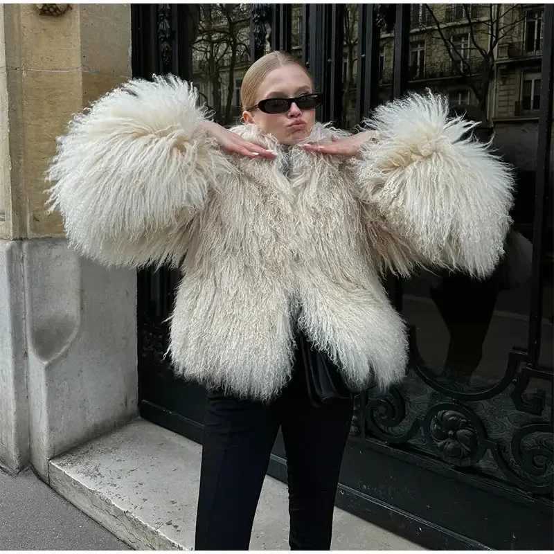 Luxury Europe United States Autumn Winter Womens Fur Personality Street Elegant Artificial Fur Warm O Neck Long Sleeves Coat H251024