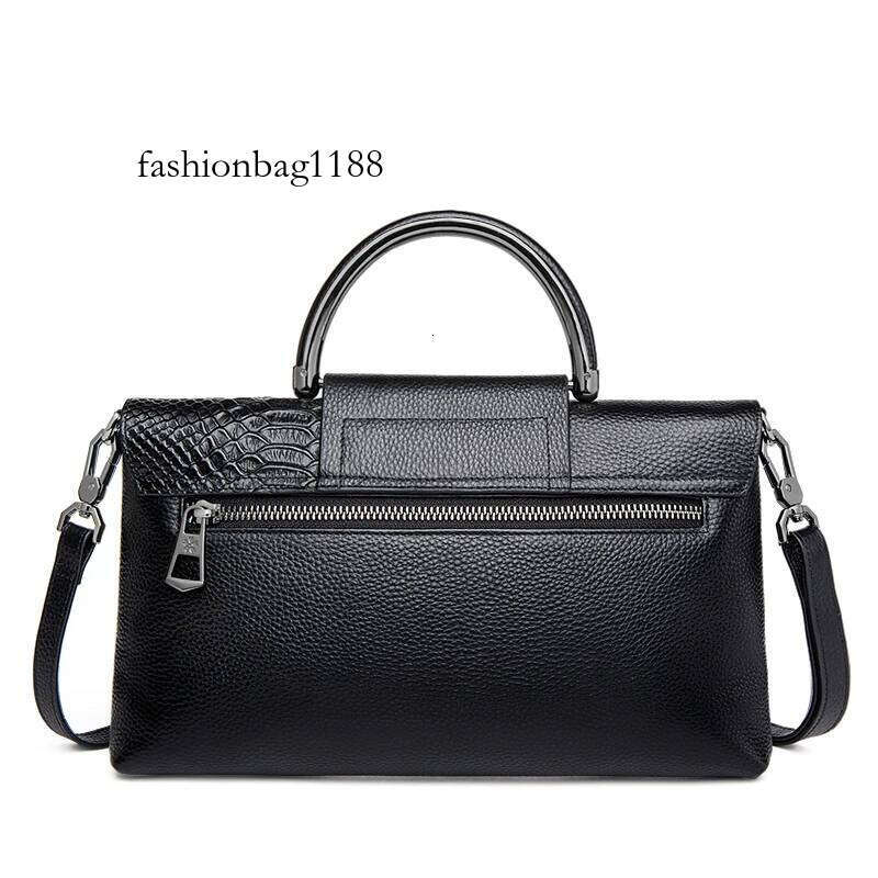 Hot Seller Genuine Leather Woman Crossbody Cow leather purse Hand bags for Female 2025 Designer Bag LT269