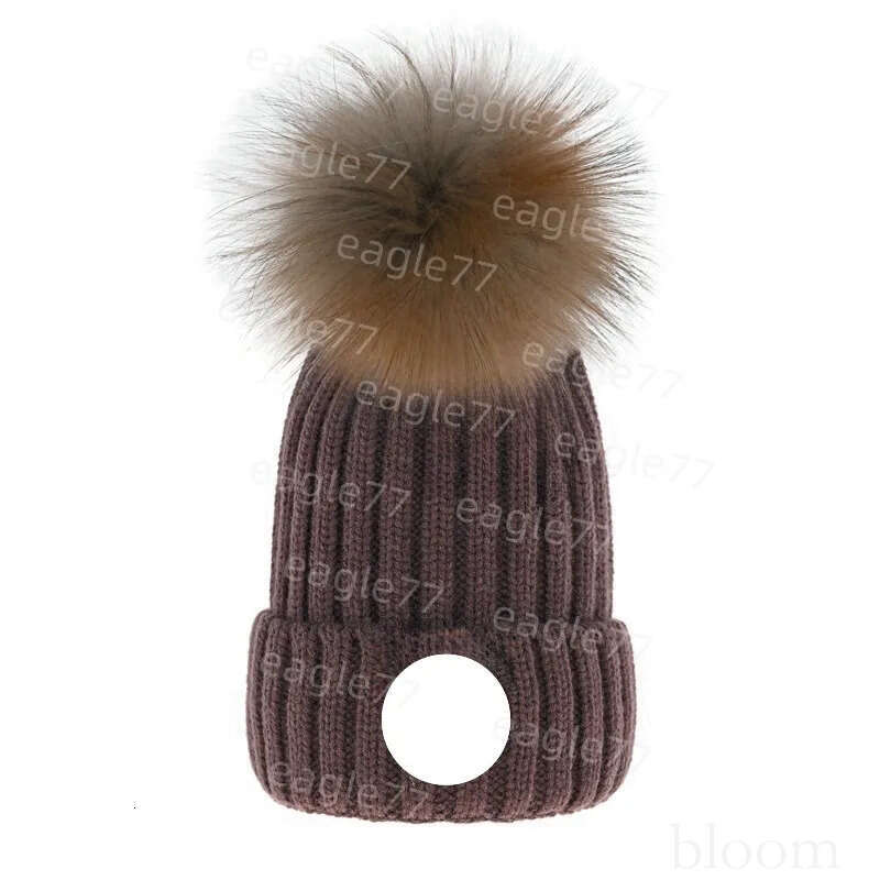 Cap Mens Designer Hats New Fashion Women Ladies Warm 8 Winter Beanie Faux Fur Pom Poms Bobble Hat Outdoor warm beanies a4 12