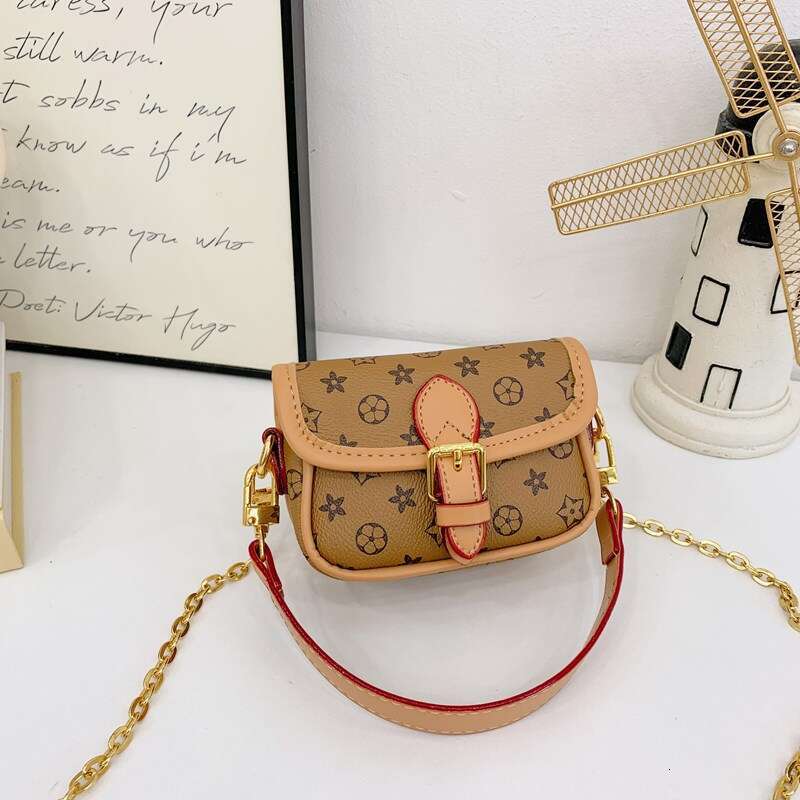 Fashion Small Cute Handbag Girl Lipstick Small Square Fashion Princess Vintage Light Luxury Single Shoulder Bag